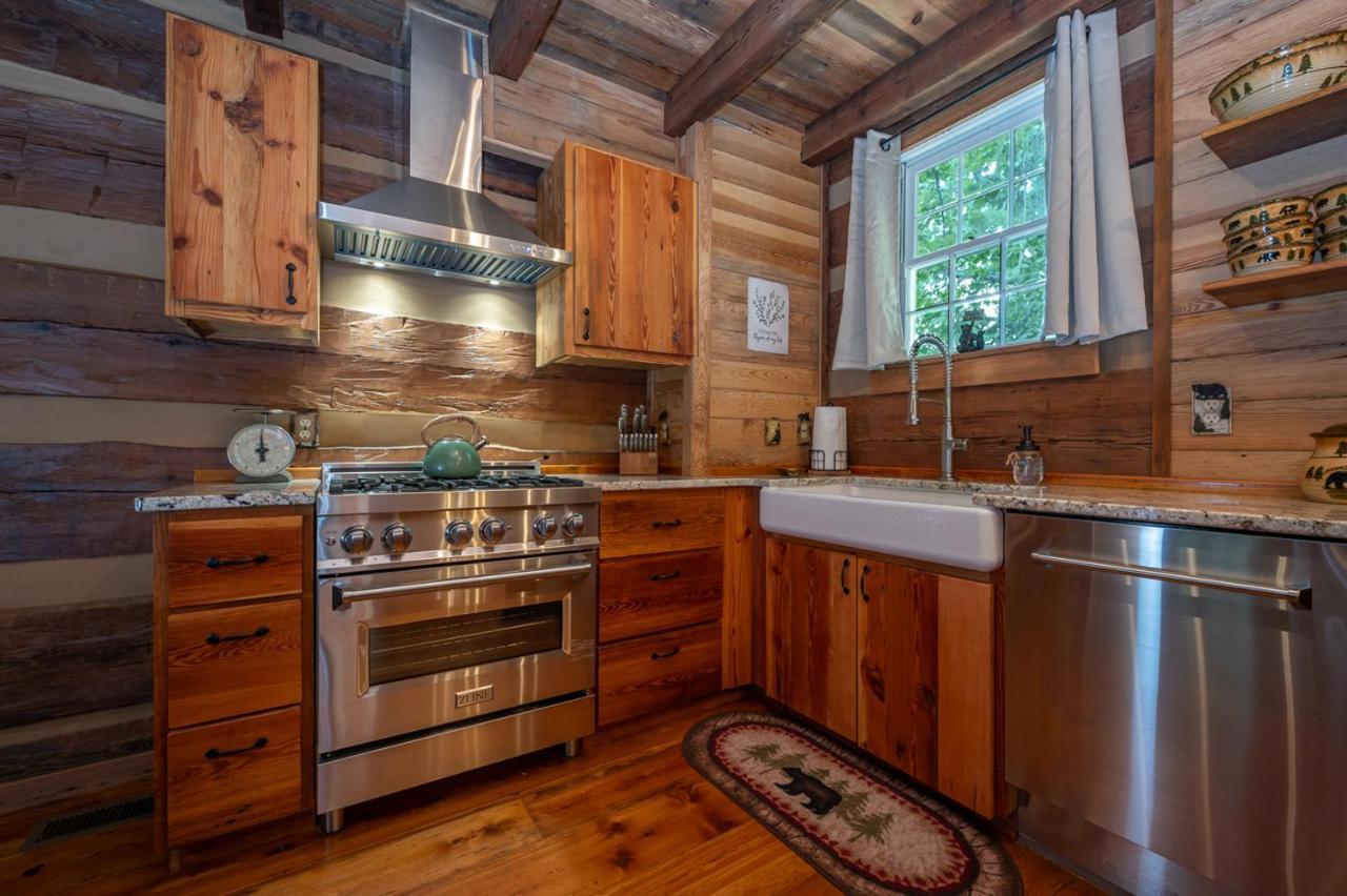 Russell'S Fort At White Oak Point: Historical Cabin On Lake Lure, Luxury, Direct Lake Access! Villa Esterno foto