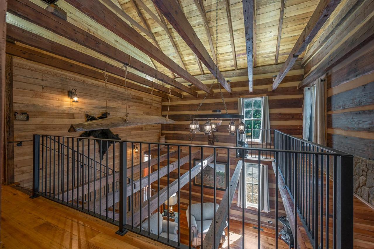 Russell'S Fort At White Oak Point: Historical Cabin On Lake Lure, Luxury, Direct Lake Access! Villa Esterno foto