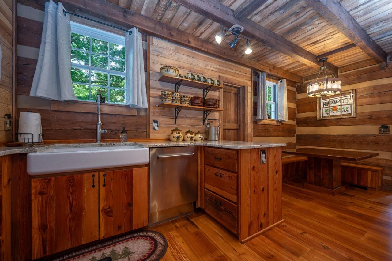 Russell'S Fort At White Oak Point: Historical Cabin On Lake Lure, Luxury, Direct Lake Access! Villa Esterno foto