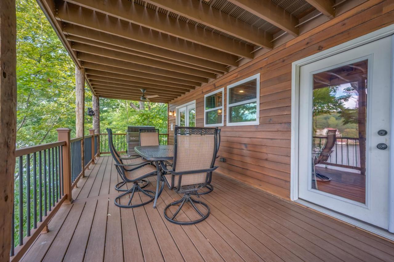 Russell'S Fort At White Oak Point: Historical Cabin On Lake Lure, Luxury, Direct Lake Access! Villa Esterno foto