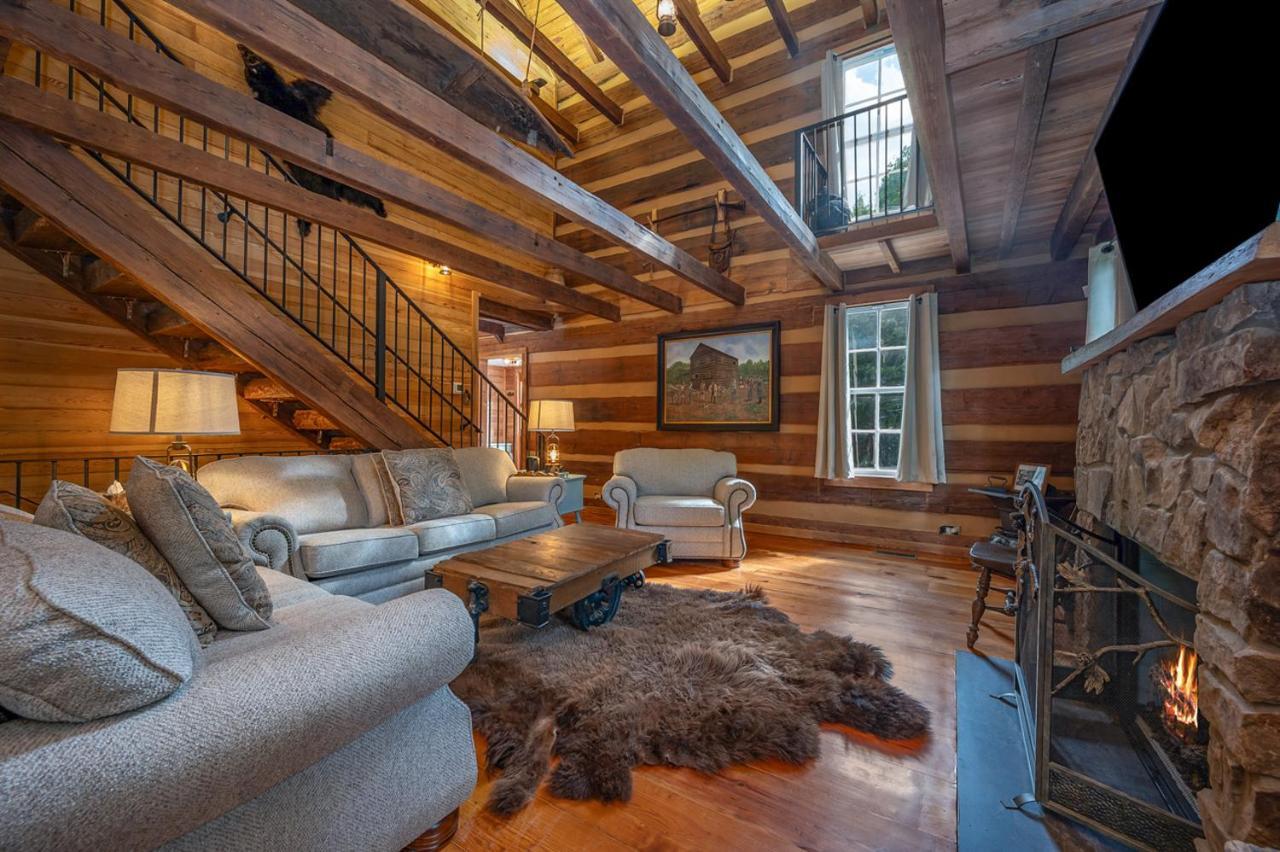 Russell'S Fort At White Oak Point: Historical Cabin On Lake Lure, Luxury, Direct Lake Access! Villa Esterno foto